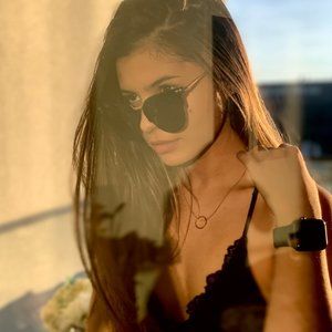 Meet your Posher, Daniela